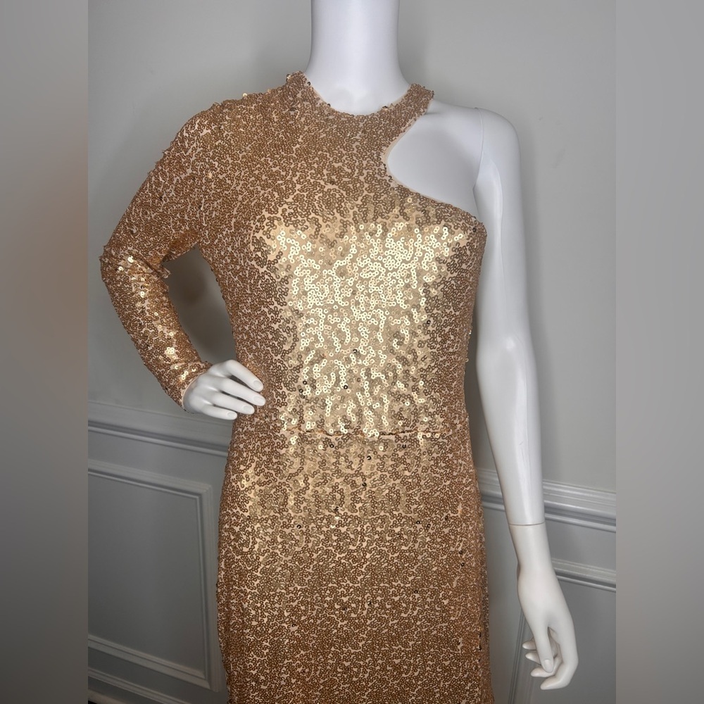 BCBGMAXAZRIA Women's Fit and Flare Floor Length Sequin Evening Gown Gold Sz.L - Picture 7 of 16